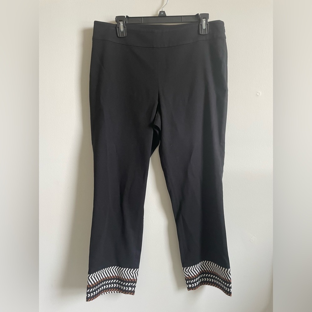 Badgley Mischka Pants Sz 12 Black Embroidered Hem Cropped
